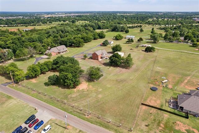 2120 NW 22nd Street, Newcastle, OK 73065