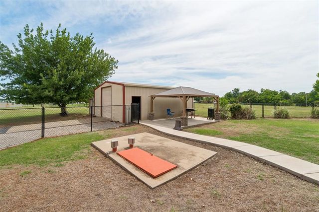 2120 NW 22nd Street, Newcastle, OK 73065