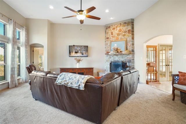 1311 Roe Helm Circle, Rhome, TX 76078
