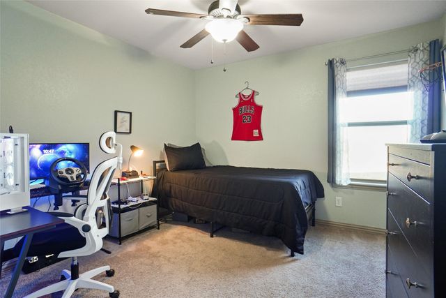 1311 Roe Helm Circle, Rhome, TX 76078