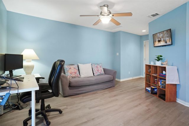 1311 Roe Helm Circle, Rhome, TX 76078