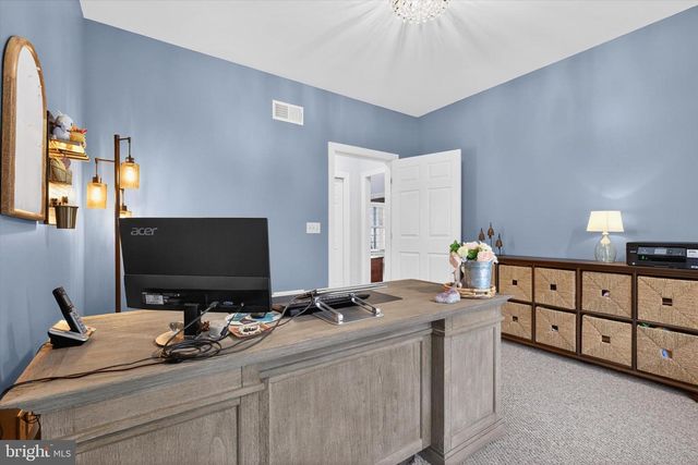 141 VISTA DR, Hummelstown, PA 17036