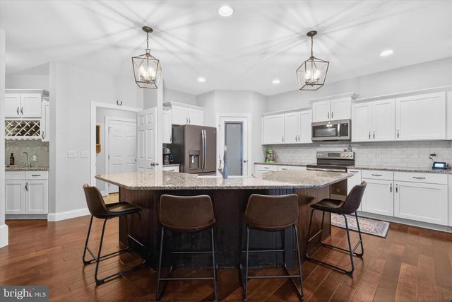 141 VISTA DR, Hummelstown, PA 17036