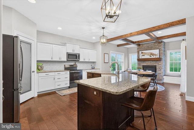 141 VISTA DR, Hummelstown, PA 17036