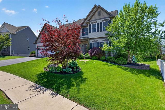 141 VISTA DR, Hummelstown, PA 17036