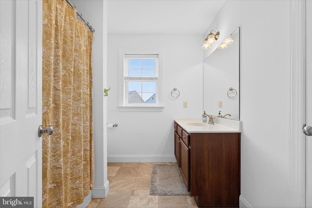 141 VISTA DR, Hummelstown, PA 17036