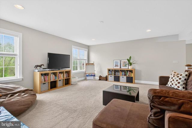 141 VISTA DR, Hummelstown, PA 17036