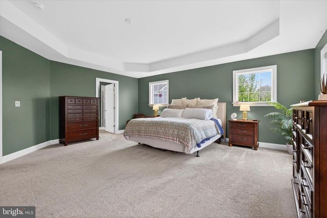 141 VISTA DR, Hummelstown, PA 17036