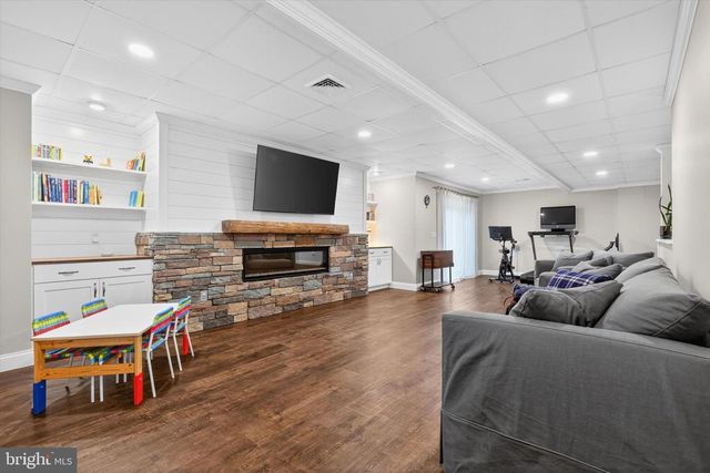 141 VISTA DR, Hummelstown, PA 17036