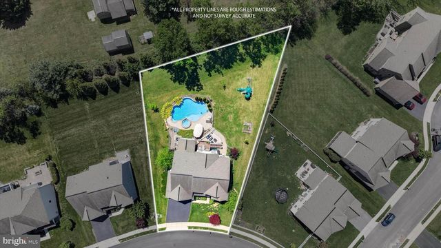 141 VISTA DR, Hummelstown, PA 17036