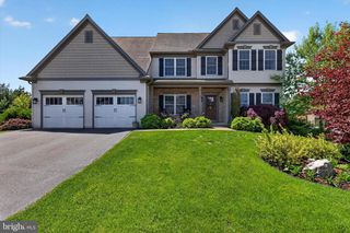 141 VISTA DR, Hummelstown, PA 17036