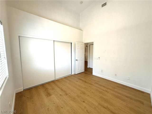 2100 Jade Creek Street 202, Las Vegas, NV 89117
