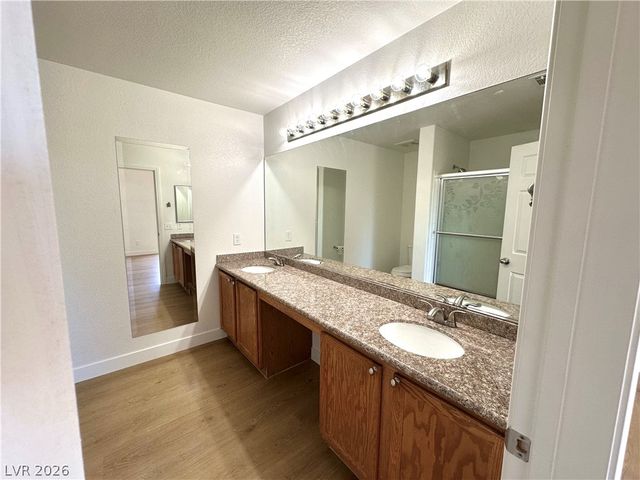2100 Jade Creek Street 202, Las Vegas, NV 89117
