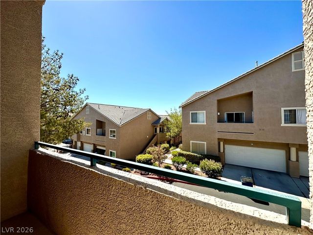 2100 Jade Creek Street 202, Las Vegas, NV 89117