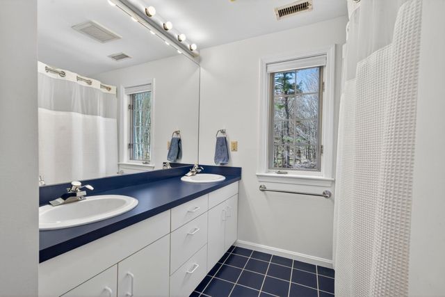 123 Stephen Drive, Goffstown, NH 03045