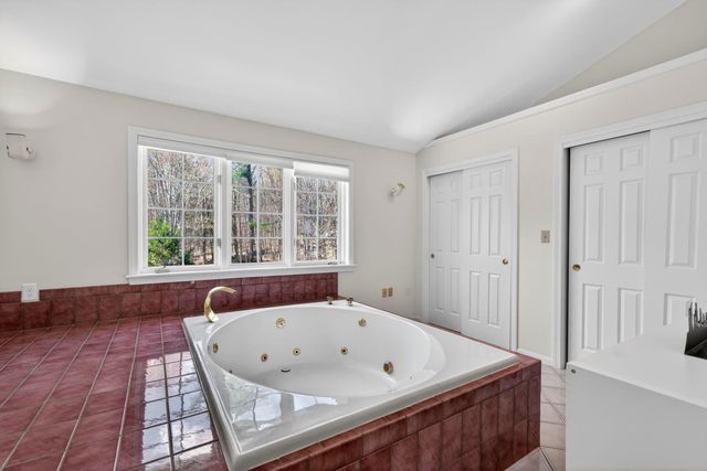 123 Stephen Drive, Goffstown, NH 03045