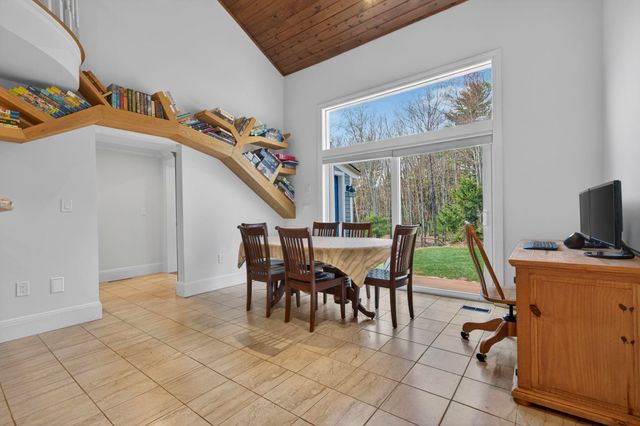123 Stephen Drive, Goffstown, NH 03045