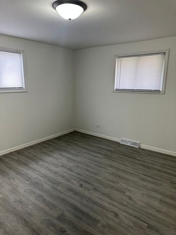 16612 Oxford Drive, Markham, IL 60428