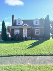 1351 Douglas Avenue, Youngstown, OH 44502