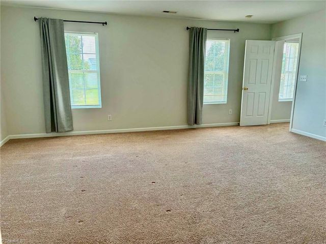 3966 Heather View Lane, Winston-salem, NC 27127