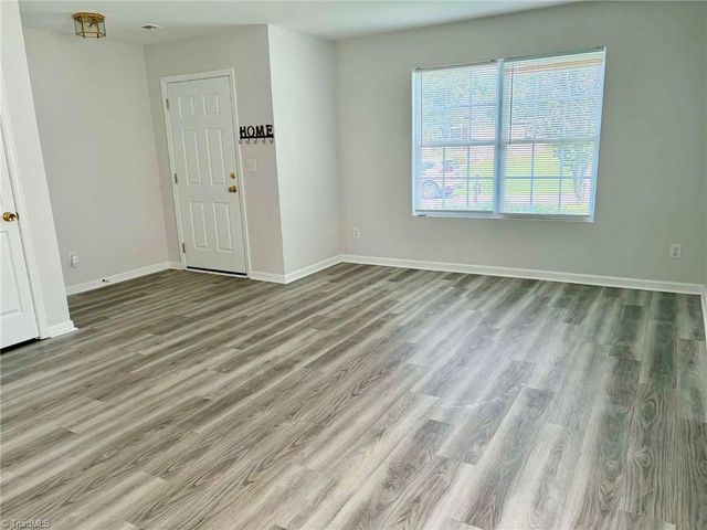3966 Heather View Lane, Winston-salem, NC 27127