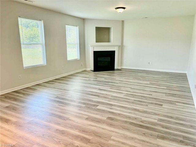 3966 Heather View Lane, Winston-salem, NC 27127