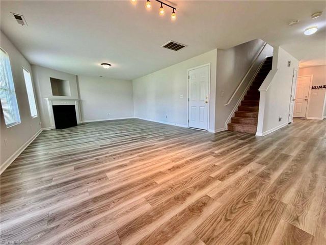 3966 Heather View Lane, Winston-salem, NC 27127