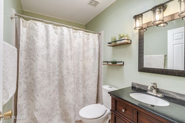 2885 E Weymouth Ci Circle E, Tucson, AZ 85716