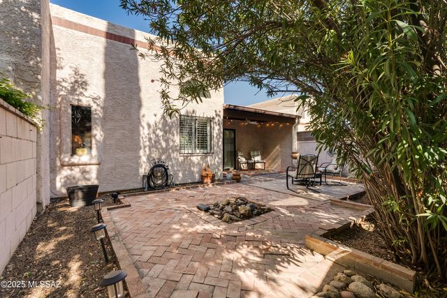 2885 E Weymouth Ci Circle E, Tucson, AZ 85716