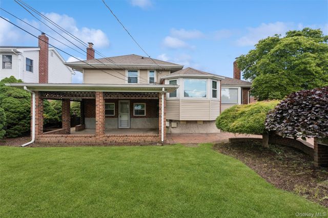 3962 Hahn Avenue, Bethpage, NY 11714