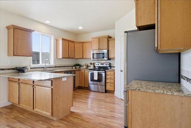 21269 SE Golden Market Court, Bend, OR 97702