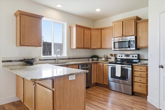 21269 SE Golden Market Court, Bend, OR 97702