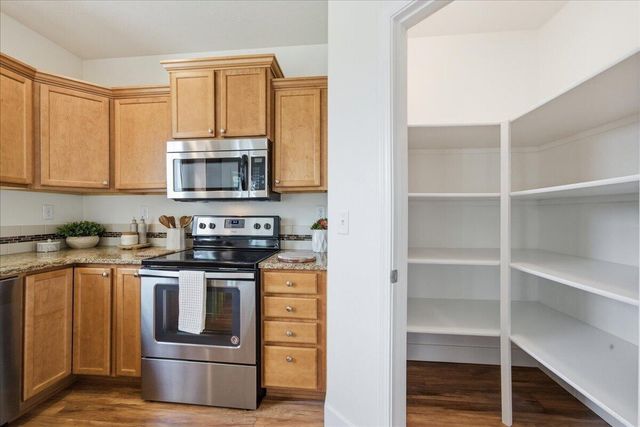 21269 SE Golden Market Court, Bend, OR 97702