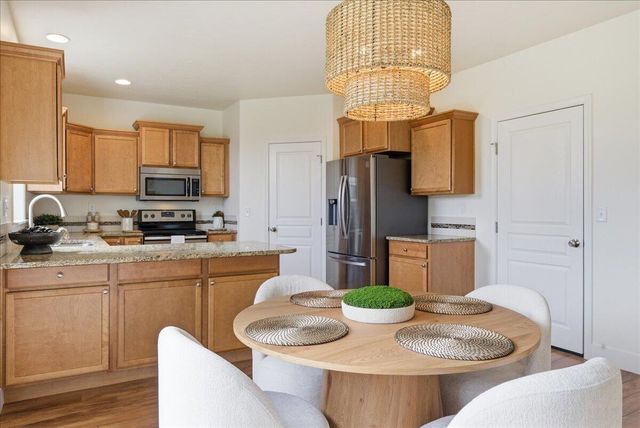 21269 SE Golden Market Court, Bend, OR 97702