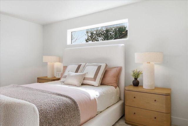 21269 SE Golden Market Court, Bend, OR 97702