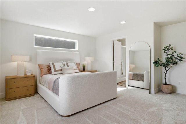 21269 SE Golden Market Court, Bend, OR 97702