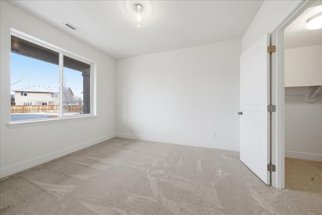 21269 SE Golden Market Court, Bend, OR 97702