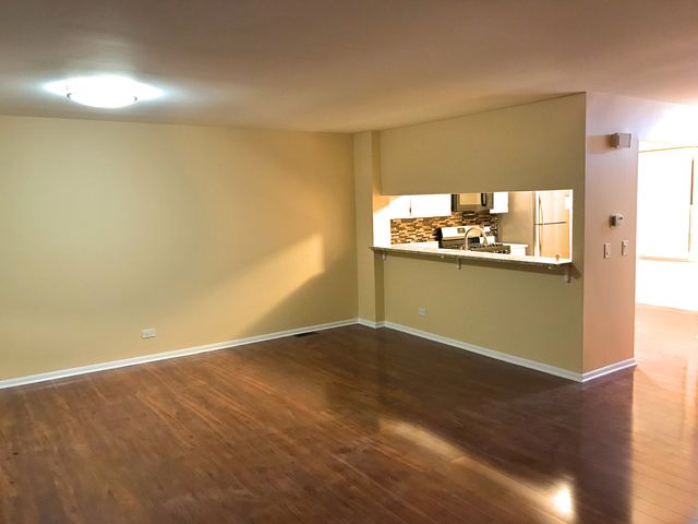 1602 Vermont Drive 1602, Elk Grove Village, IL 60007