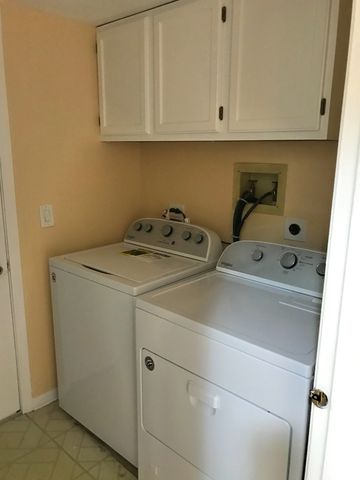 1602 Vermont Drive 1602, Elk Grove Village, IL 60007