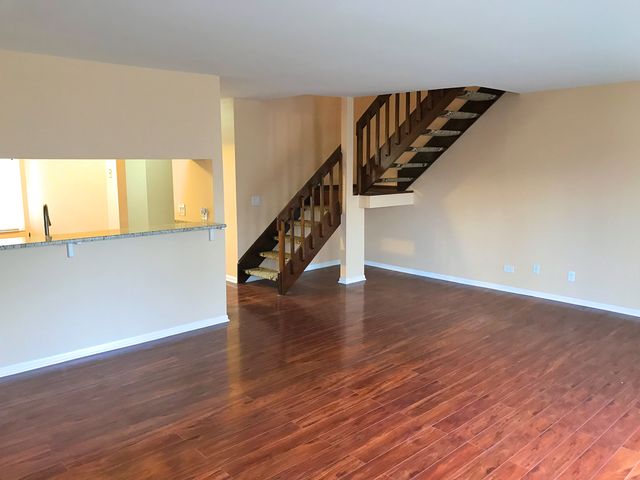 1602 Vermont Drive 1602, Elk Grove Village, IL 60007