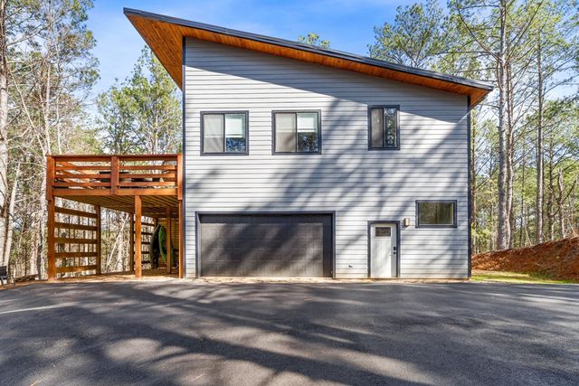 126 Hummingbird Way, Copperhill, TN 37317