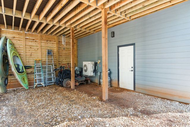 126 Hummingbird Way, Copperhill, TN 37317