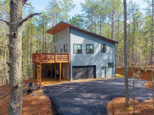 126 Hummingbird Way, Copperhill, TN 37317