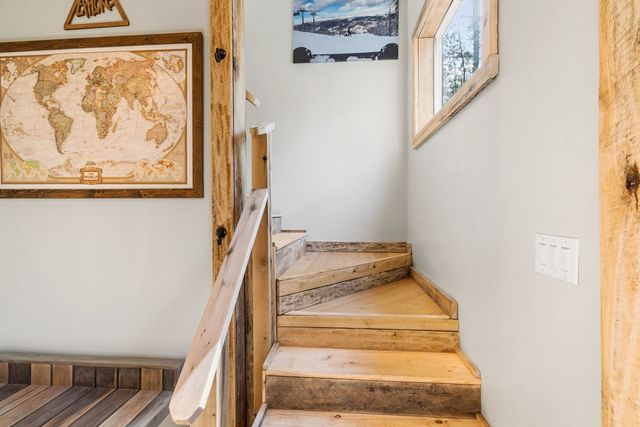 126 Hummingbird Way, Copperhill, TN 37317