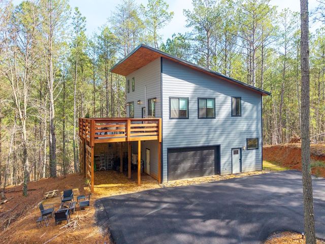 126 Hummingbird Way, Copperhill, TN 37317