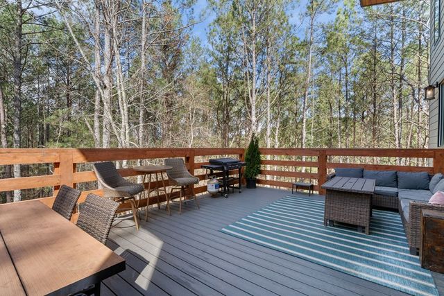 126 Hummingbird Way, Copperhill, TN 37317