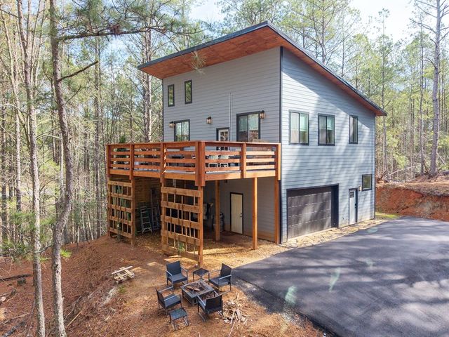 126 Hummingbird Way, Copperhill, TN 37317