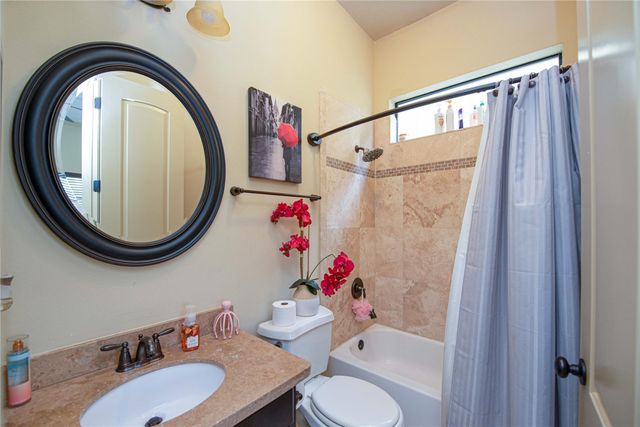 1141 W 23rd Street B, Houston, TX 77008