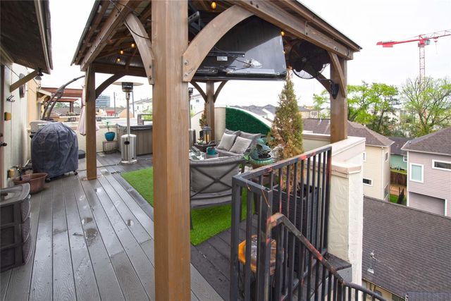 1141 W 23rd Street B, Houston, TX 77008