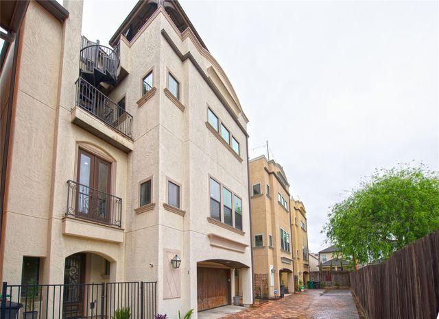 1141 W 23rd Street B, Houston, TX 77008